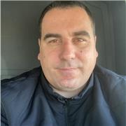 Soy una persona práctica y resolutiva, que busco entender las cosas antes que memorizarlas